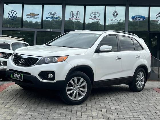 KIA SORENTO 2.4 16V GASOLINA EX AUTOMÁTICO KIA SORENTO 2.4 16V GASOLINA EX AUTOMÁTICO